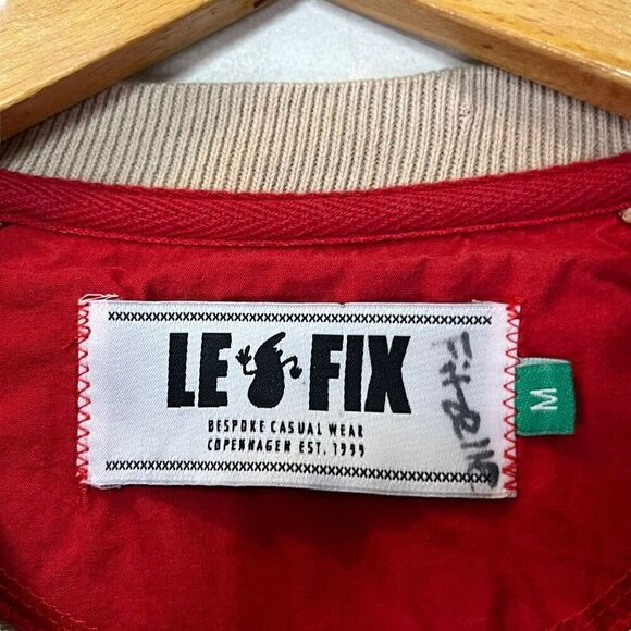 Welcome to my closet. - Picture 6 of 8